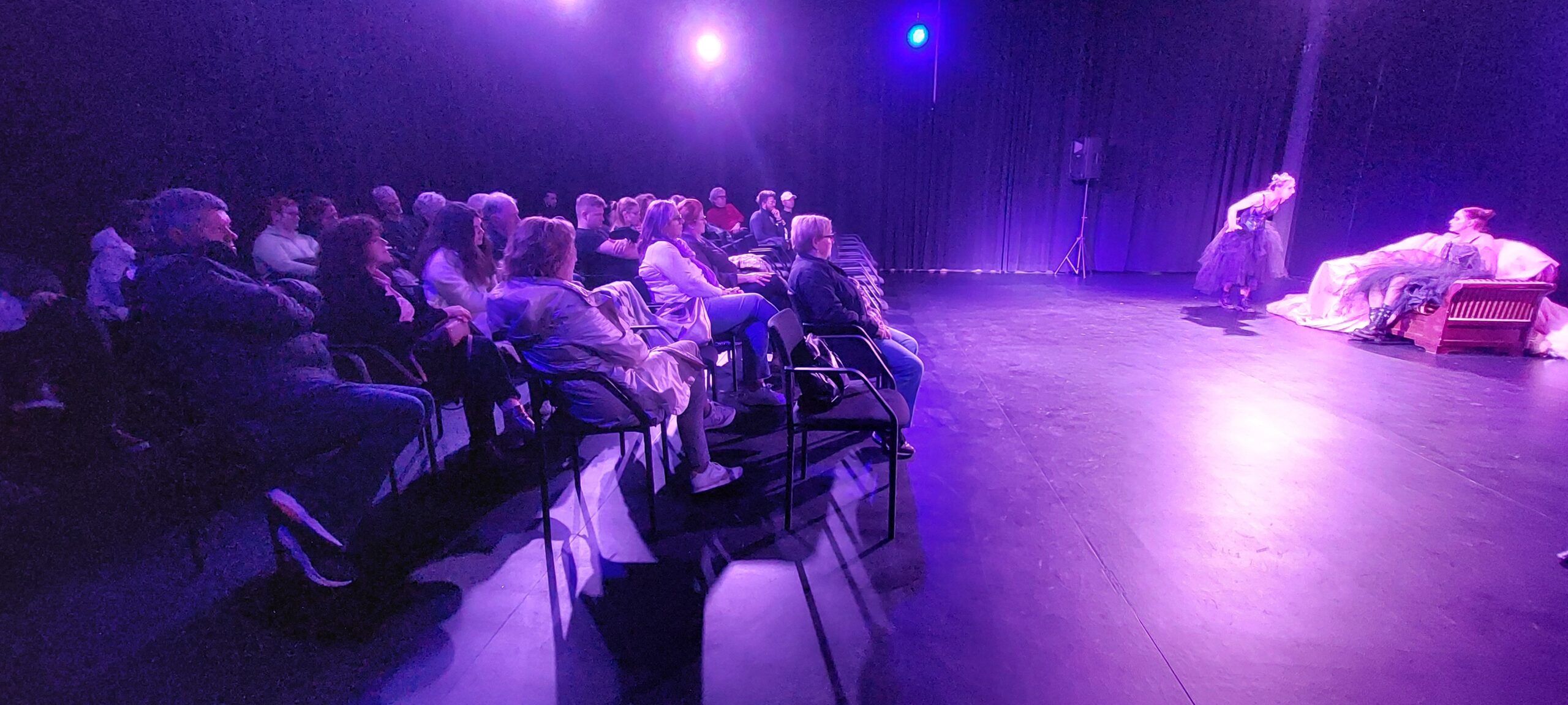 Predstava u Black boxu CMIK-a